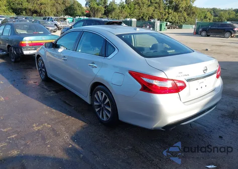 2017 Nissan Altima 2.5 Sv z USA, uszkodzony, nr VIN 1N4AL3AP7HC197824